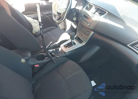 2014 Nissan Sentra S z USA, uszkodzony, nr VIN 3N1AB7AP3EY264834